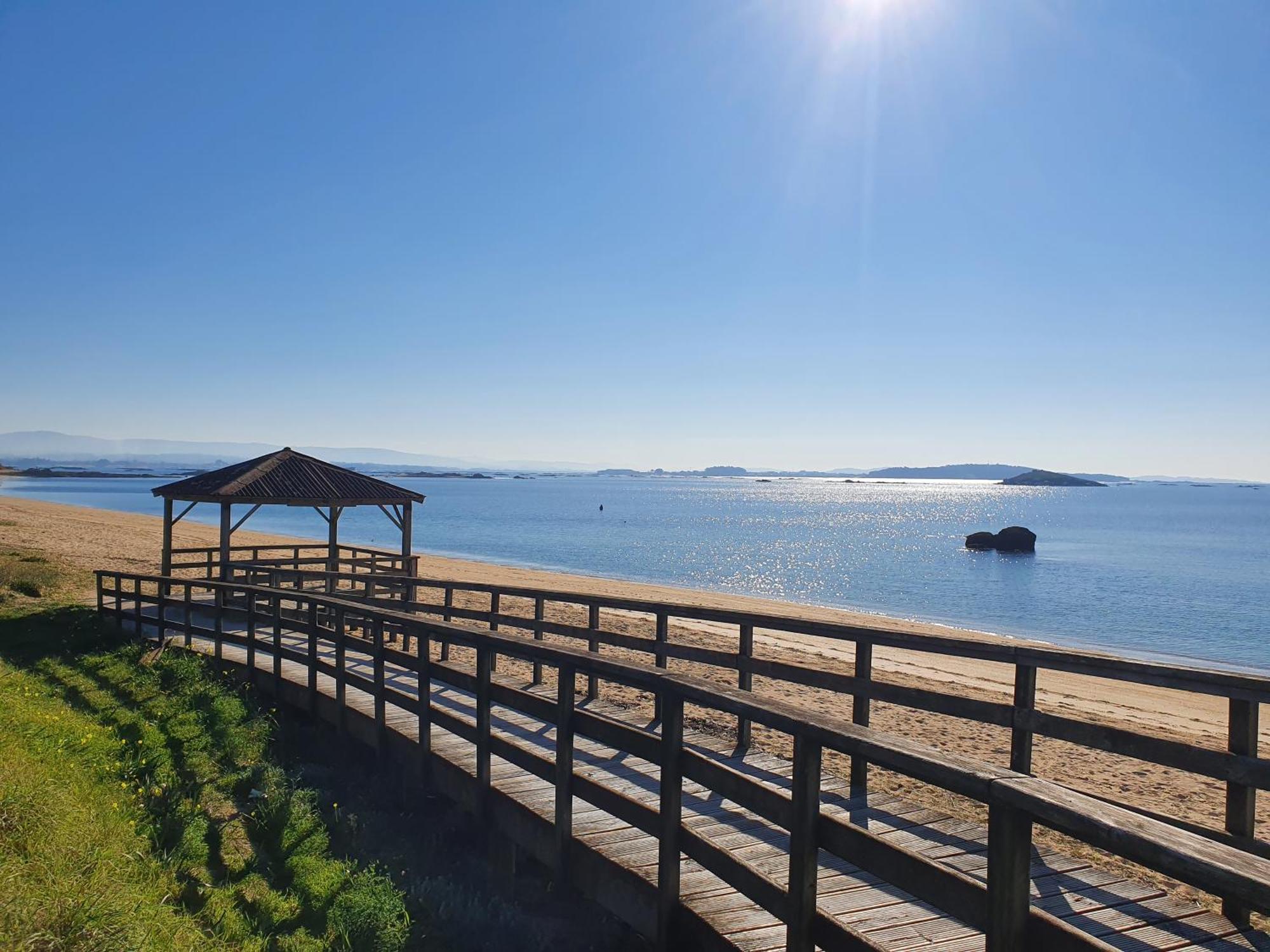 Apartamento Con Piscina En Boiro - Cabo De Cruz 외부 사진